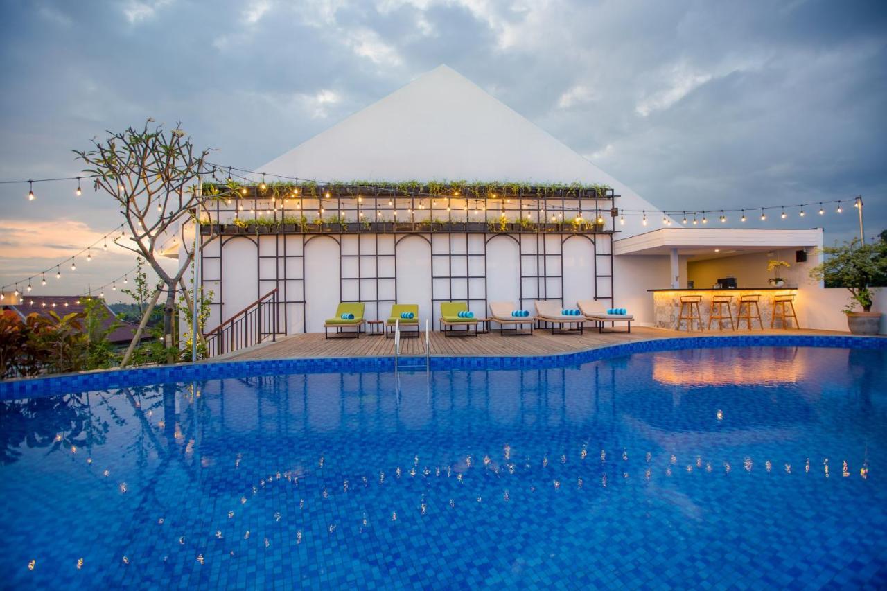 Rv Hotel Gianyar Ubud Exterior foto
