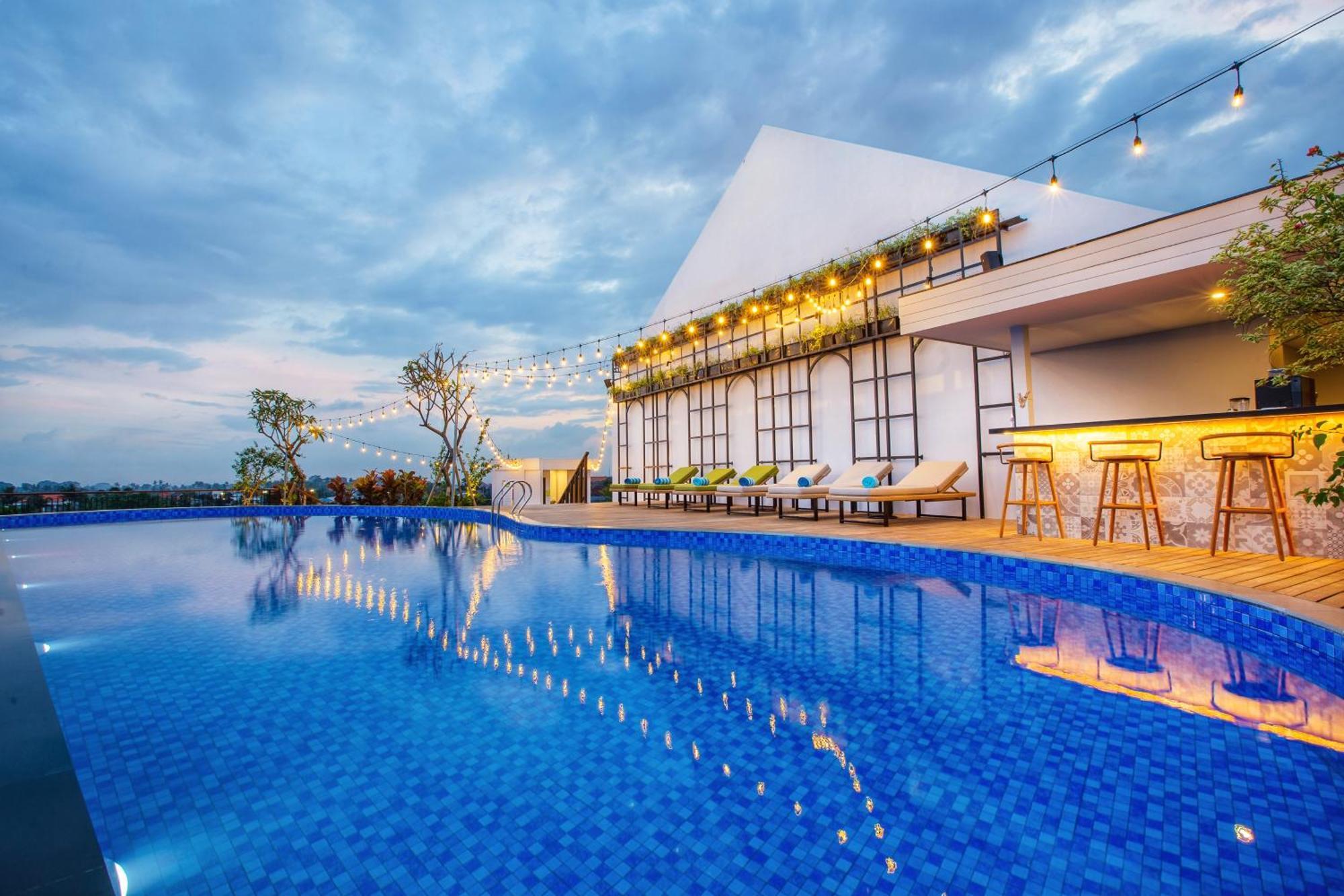 Rv Hotel Gianyar Ubud Exterior foto